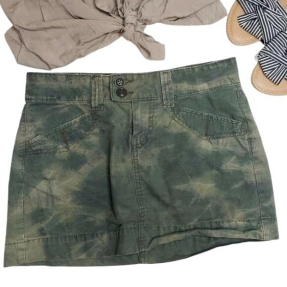 Lucky Brand Green Tie-Dye Denim Mini Skirt Size 0 / 25 army green grunge denim - Picture 1 of 7